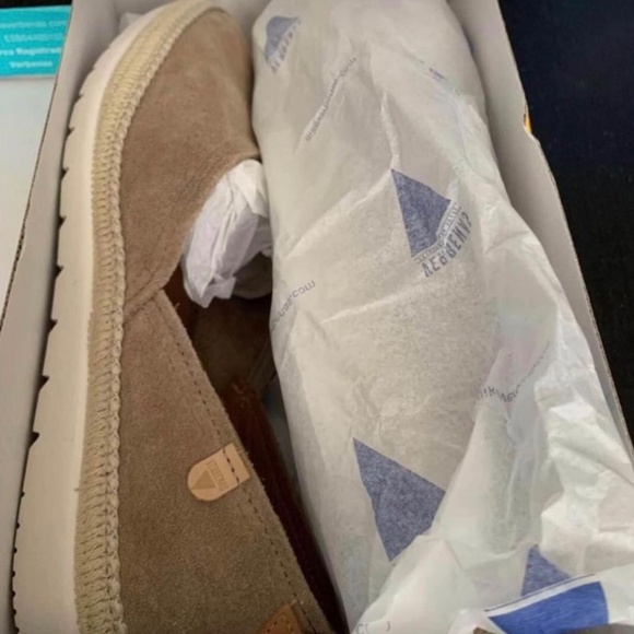 New in box size 39 Handmade in Spain Suede Leather shoe size 8.5/9 womens - Picture 4 of 8